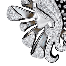 Load image into Gallery viewer, SCYLLA BROOCH